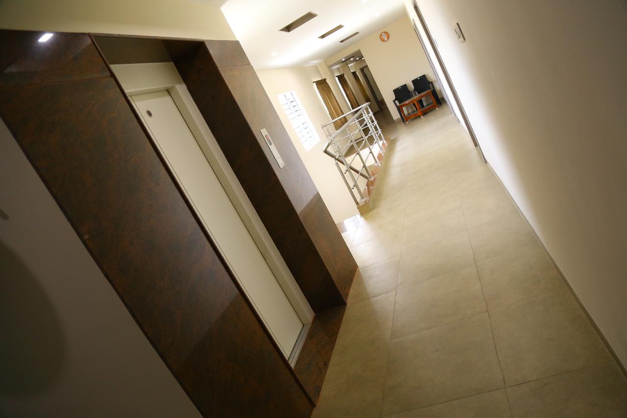 Hotel Gokulgrande Erode Dış mekan fotoğraf