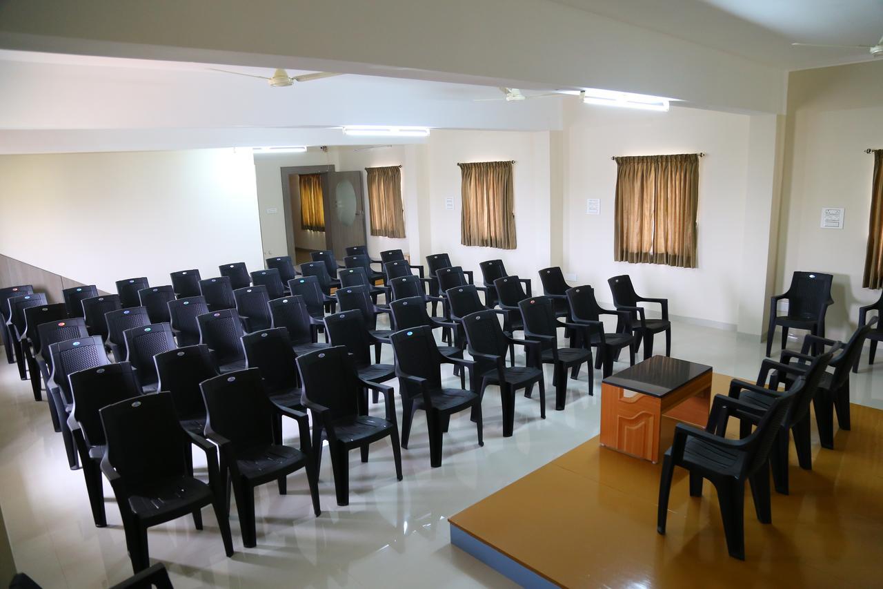 Hotel Gokulgrande Erode Dış mekan fotoğraf
