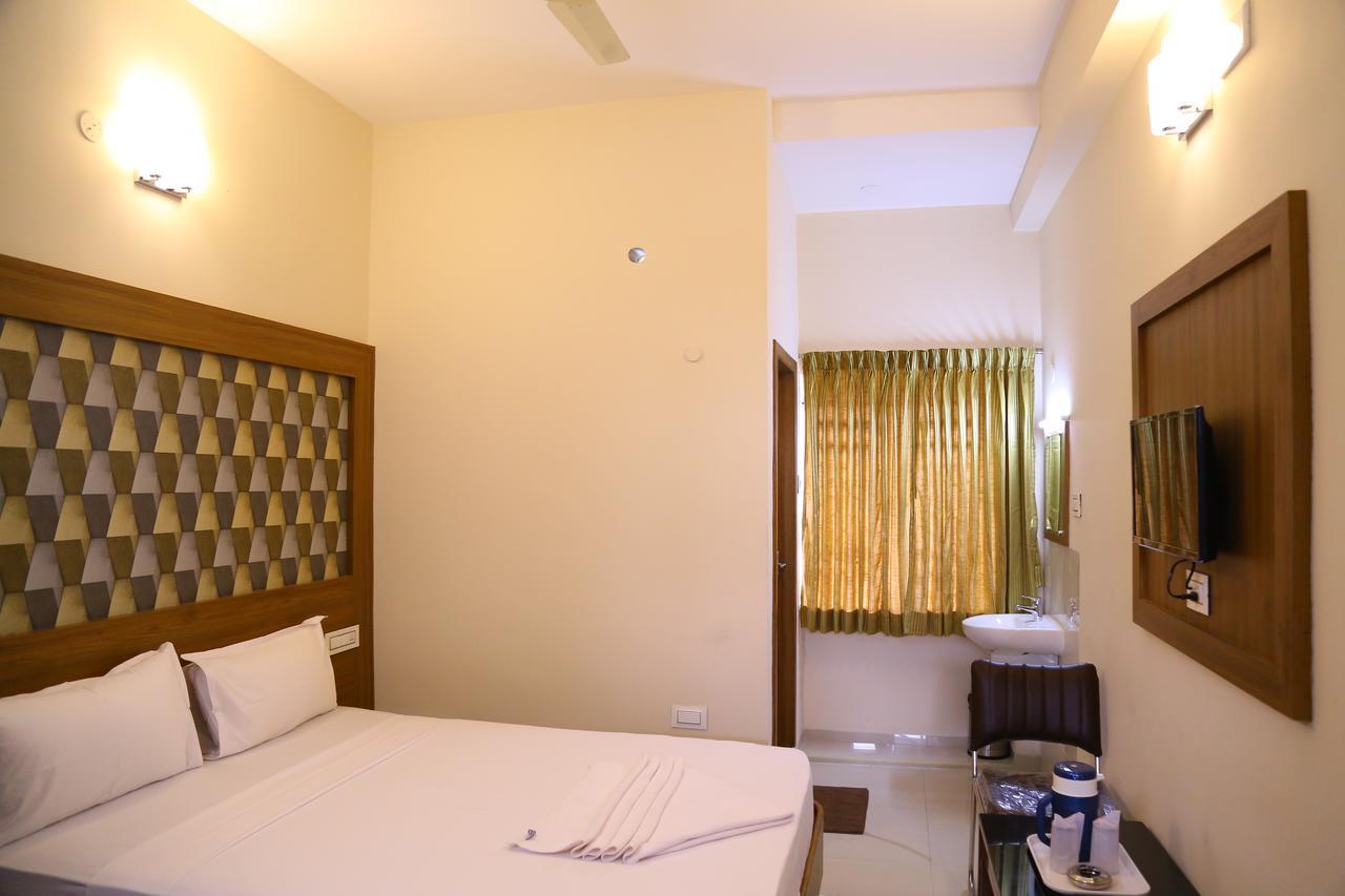 Hotel Gokulgrande Erode Dış mekan fotoğraf