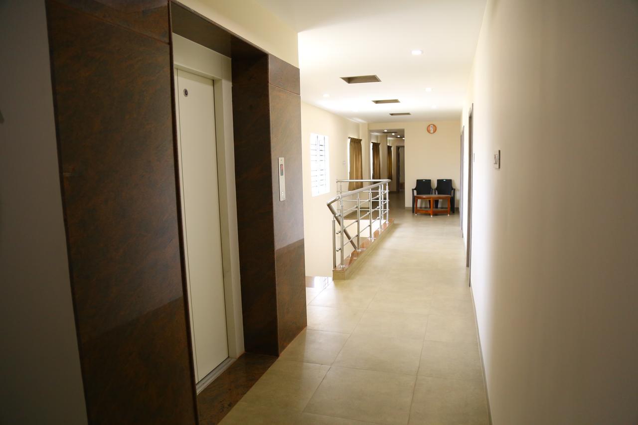 Hotel Gokulgrande Erode Dış mekan fotoğraf