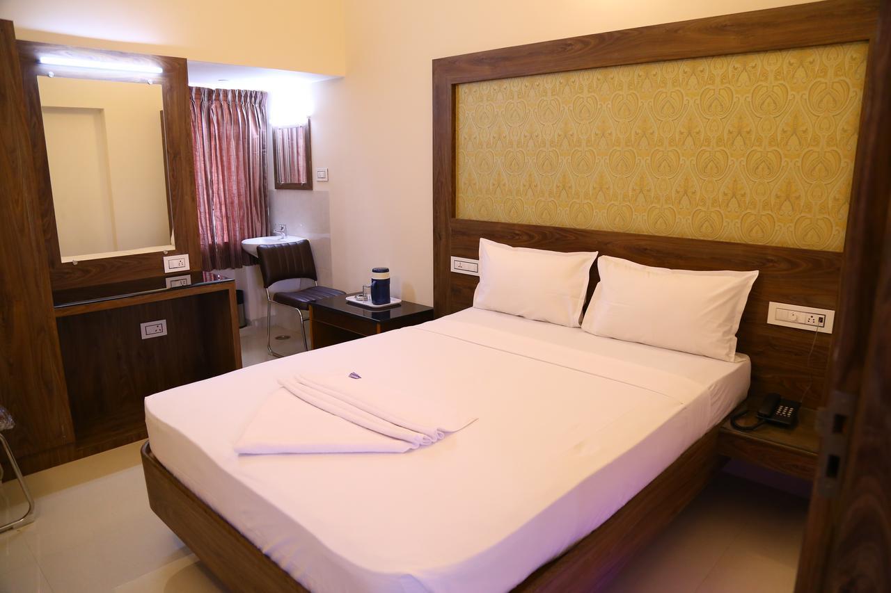 Hotel Gokulgrande Erode Dış mekan fotoğraf