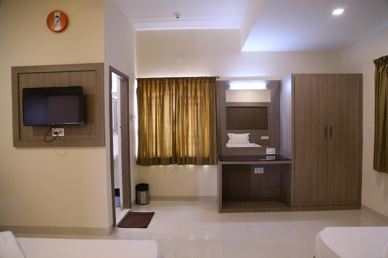 Hotel Gokulgrande Erode Dış mekan fotoğraf
