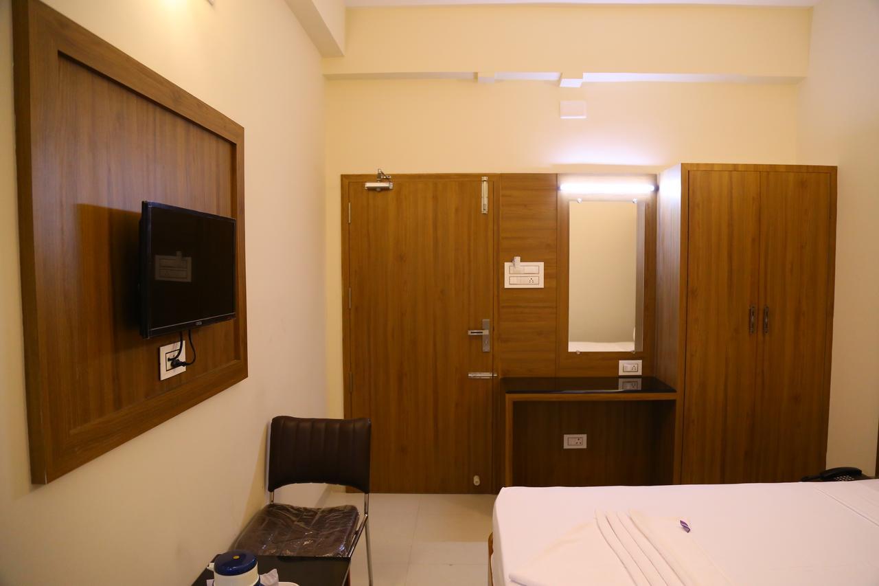 Hotel Gokulgrande Erode Dış mekan fotoğraf