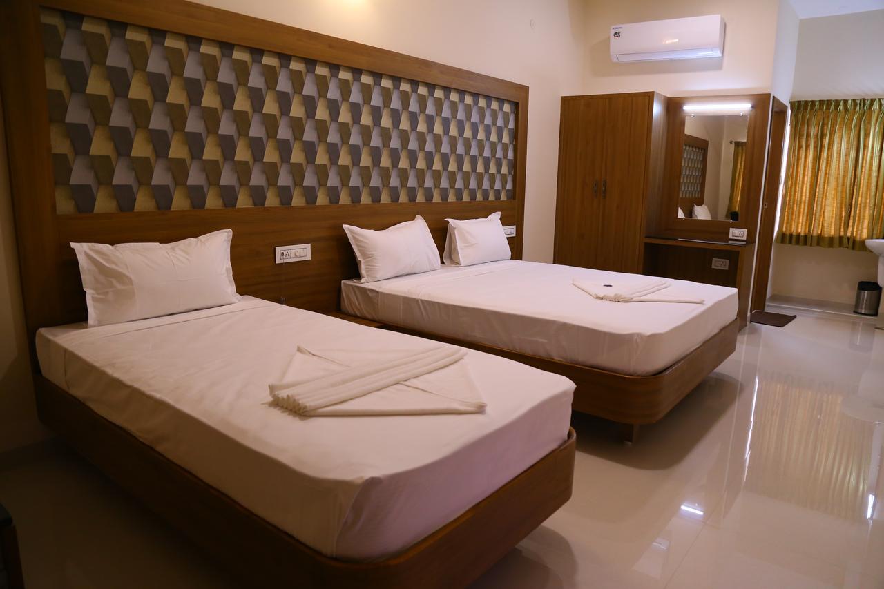 Hotel Gokulgrande Erode Dış mekan fotoğraf