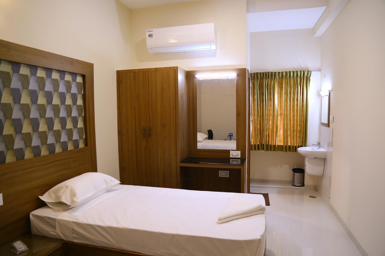 Hotel Gokulgrande Erode Dış mekan fotoğraf