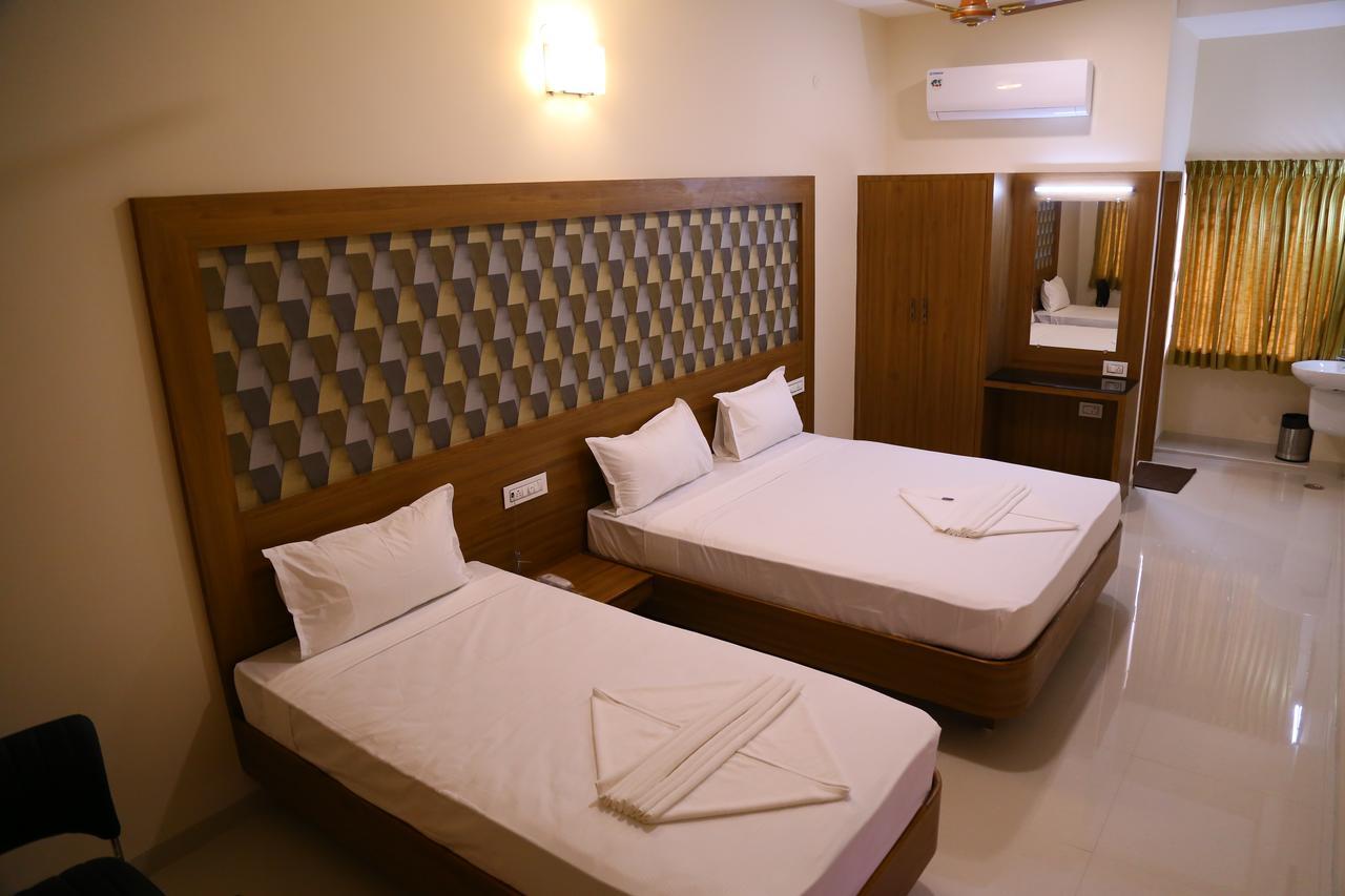 Hotel Gokulgrande Erode Dış mekan fotoğraf